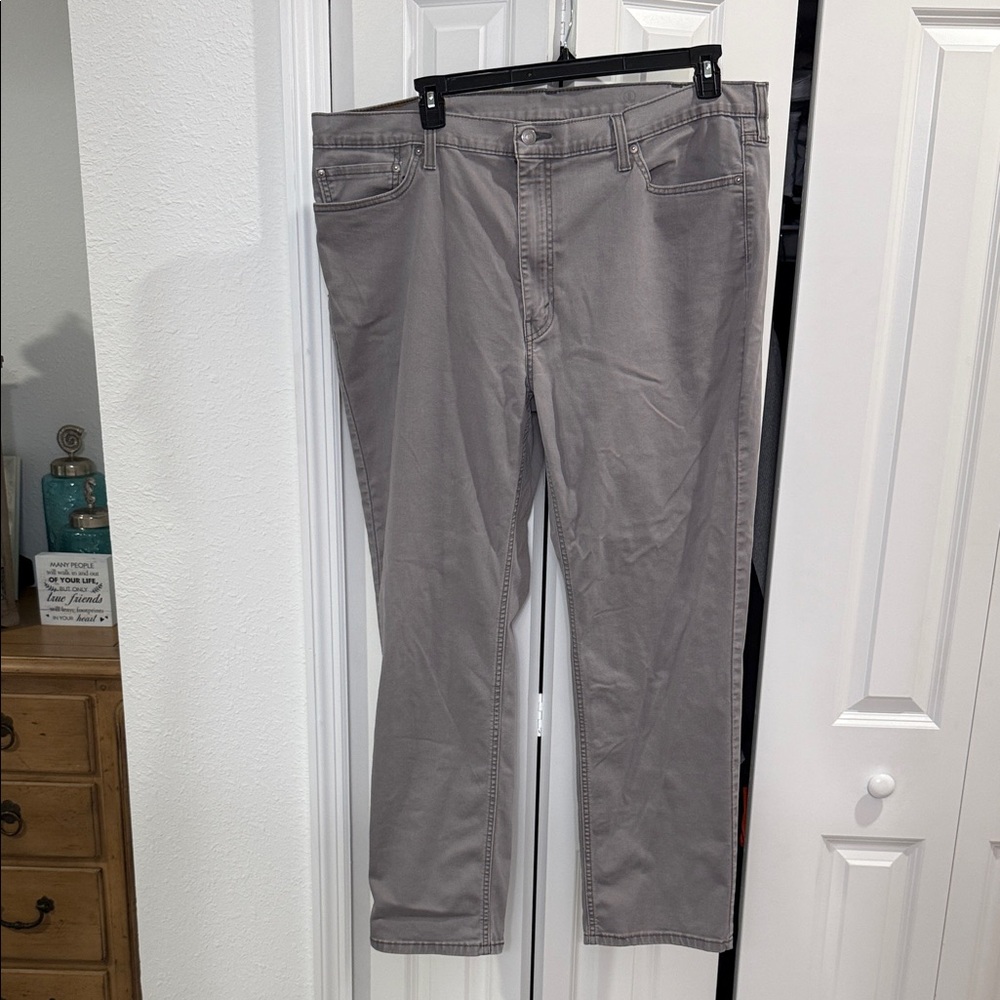Levi's Men's Relaxed Jeans in Gray 42/32